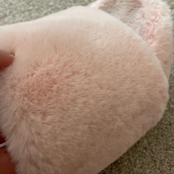 Steve Madden Fabfuzz pink Fluffy Faux Fur Platform Slippers - Picture 5 of 6